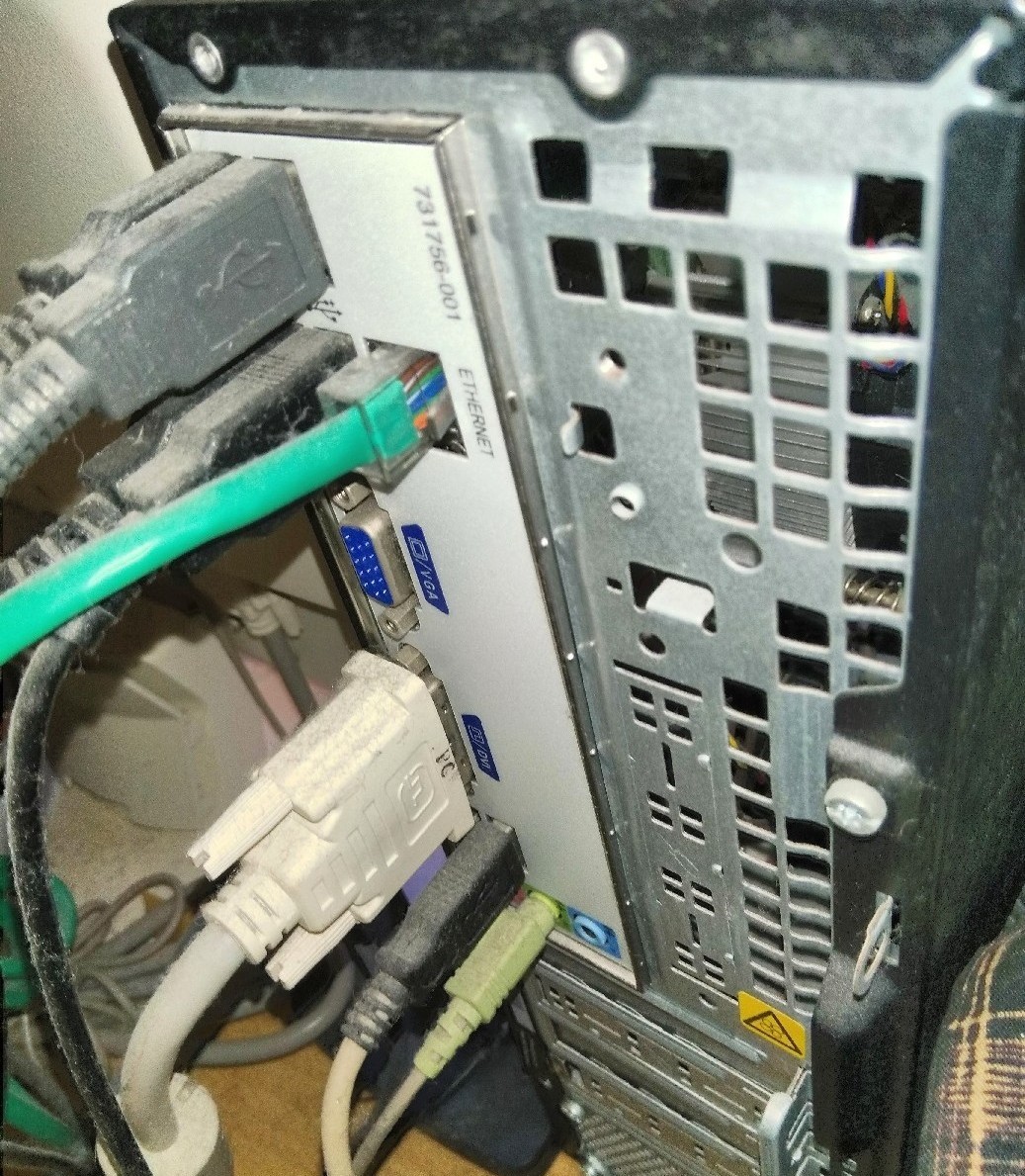 デスクトップパソコンの内部掃除はどうやるの おすすめアイテムも紹介 パソコントラブル解決するなら Pc110 にお任せ 不具合の原因や自分でできる修理方法をご紹介