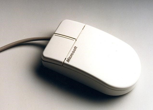世界で初めてエルゴノミクスデザインが採用されたマウス
